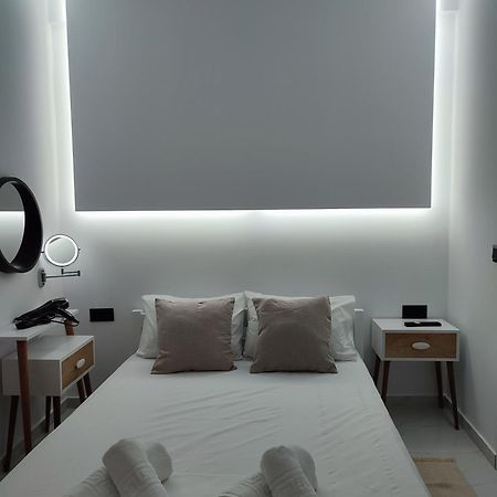 Alexander Luxury Apartments & Studios Metamorfosi  Room photo