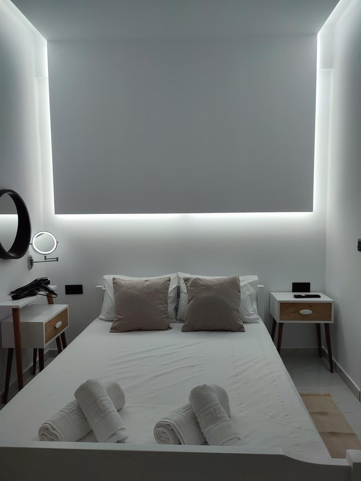 Alexander Luxury Apartments & Studios Metamorfosi  Room photo